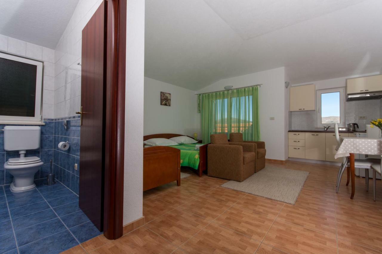 Apartments Fumija تروغير المظهر الخارجي الصورة